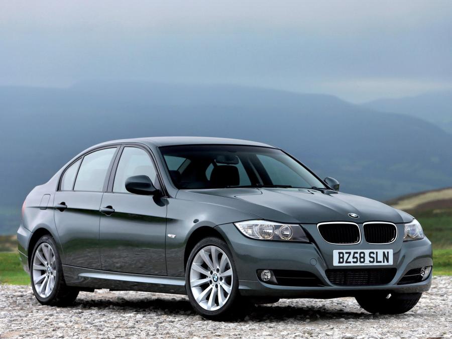  BMW 320d Sedan 2008 года  (UK) (фото 1 из 12)
